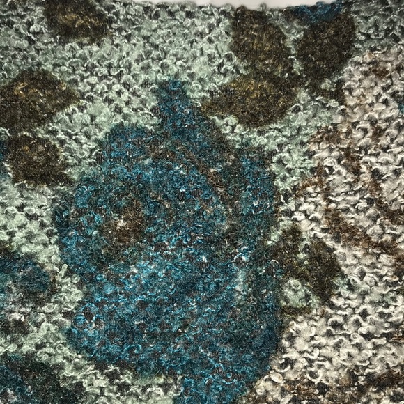 Beautiful woven dress with bell sleeves - Picture 6 of 6